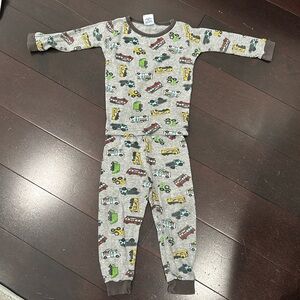 Baby Steps Long Sleeve Construction Trucks Pajamas Set Size 12 Months